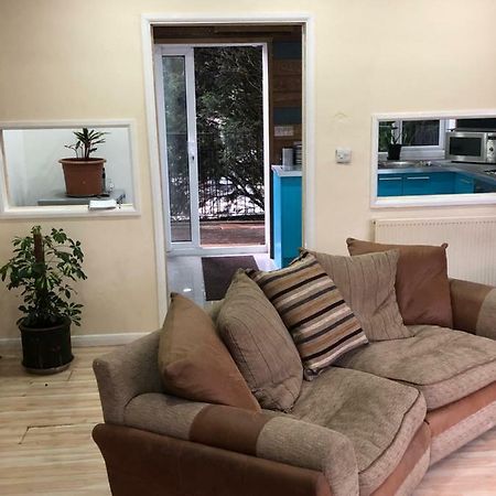 Treetops Flat2 Hall Green B28 Birmingham Dış mekan fotoğraf