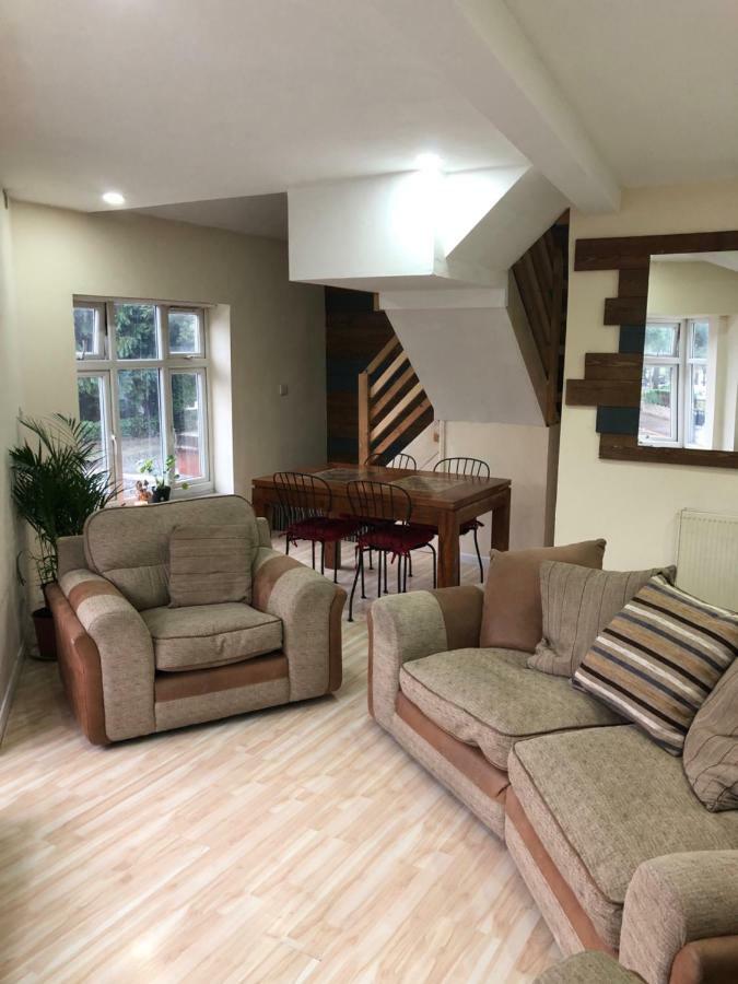 Treetops Flat2 Hall Green B28 Birmingham Dış mekan fotoğraf